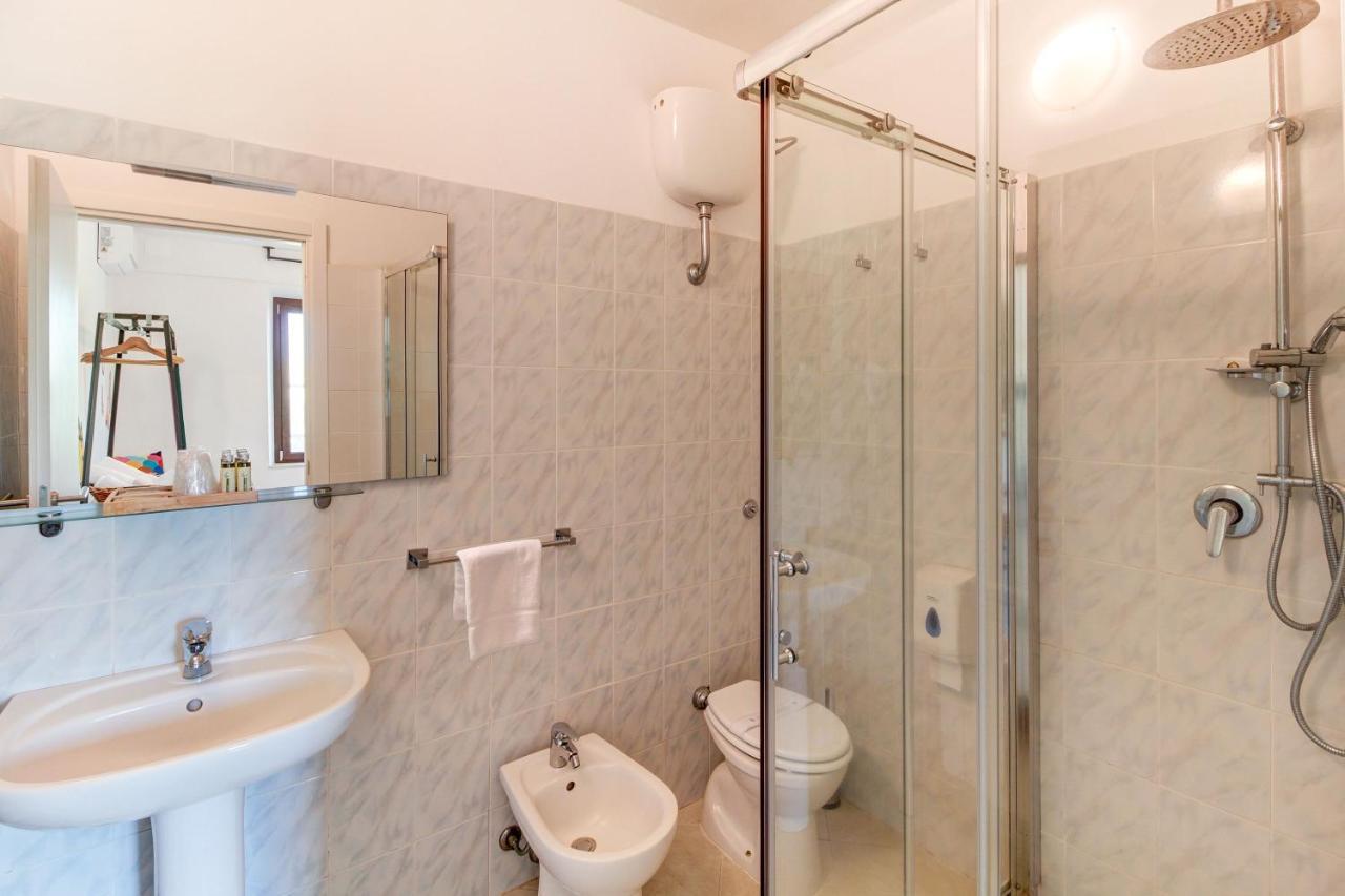 Artemisia Negli Ulivi B&B Magliano in Toscana Bagian luar foto