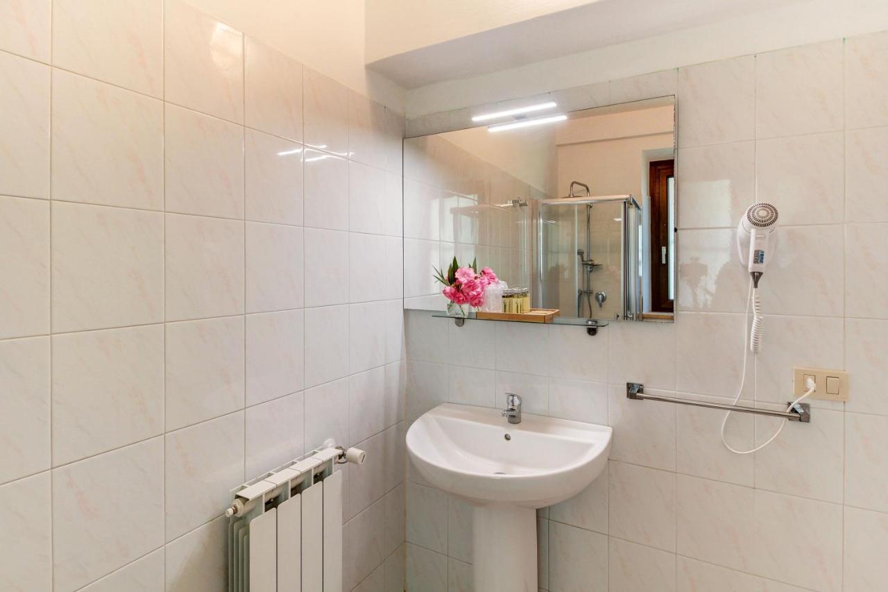 Artemisia Negli Ulivi B&B Magliano in Toscana Bagian luar foto