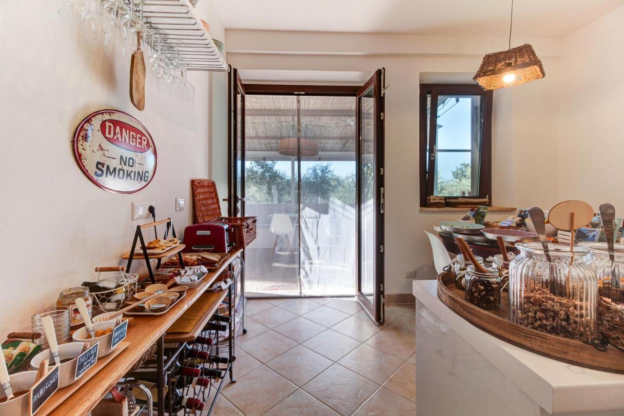 Artemisia Negli Ulivi B&B Magliano in Toscana Bagian luar foto