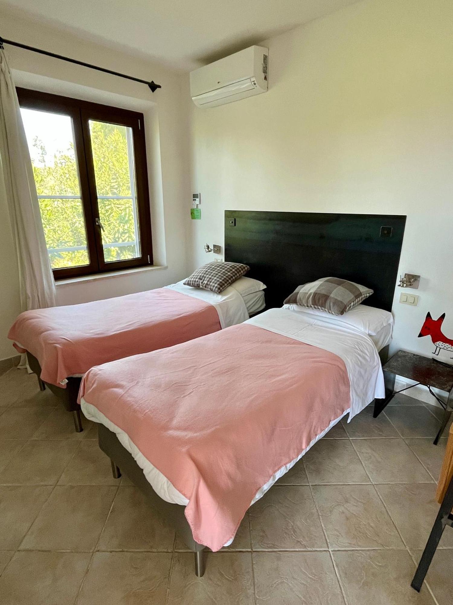 Artemisia Negli Ulivi B&B Magliano in Toscana Bagian luar foto